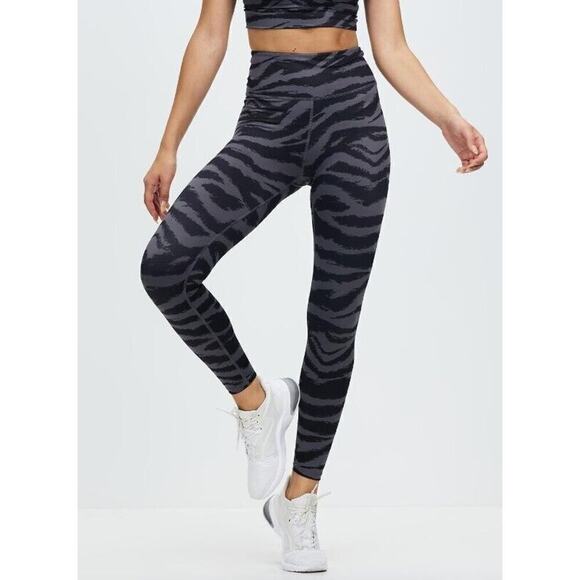 Lilybod XS Leggings Ariana Black & Gray Tiger High Rise Stretch Pants NEW - Picture 1 of 9